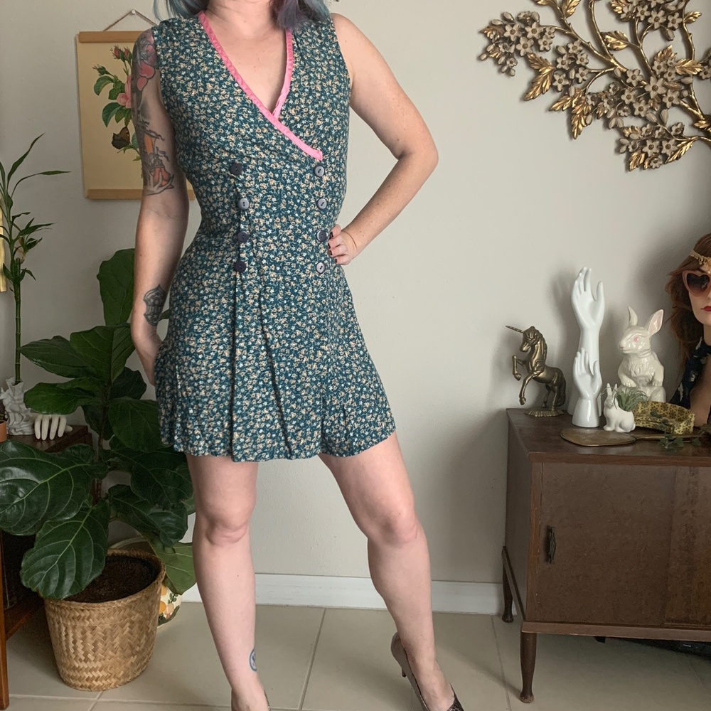 Vintage Floral Sleeveless Button Front Romper